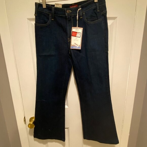 NWT Levi's Blue Dark Wash High-Rise Flared Leg Cotton-Blend Stretch Jeans Sz 10 - Picture 1 of 9